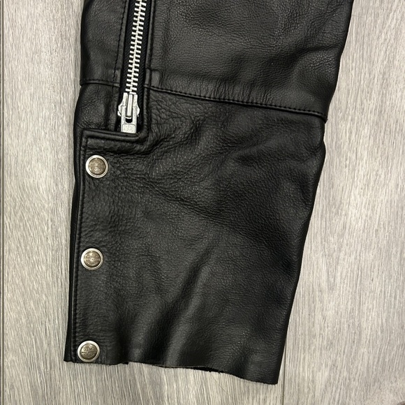 Harley Davidson Black Leather Chaps with Zipper Detail XS main image 12